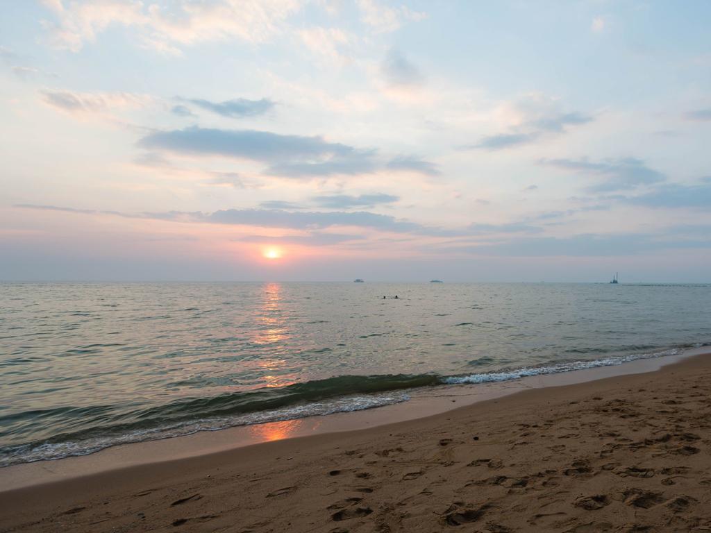 Beach 7 Condo Джомтьен Экстерьер фото